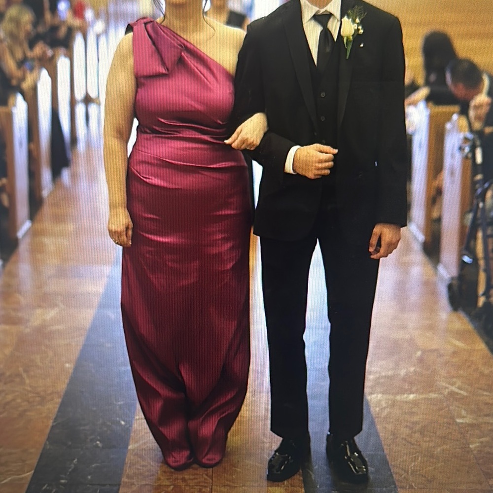 Neiman Marcus Fuchsia Prom Dress